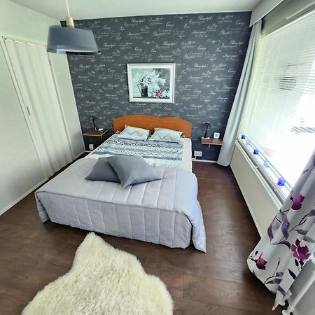 Valoisa Huoneisto Jossa Erinomaiset Vuoteet. Mikkeli Exterior foto