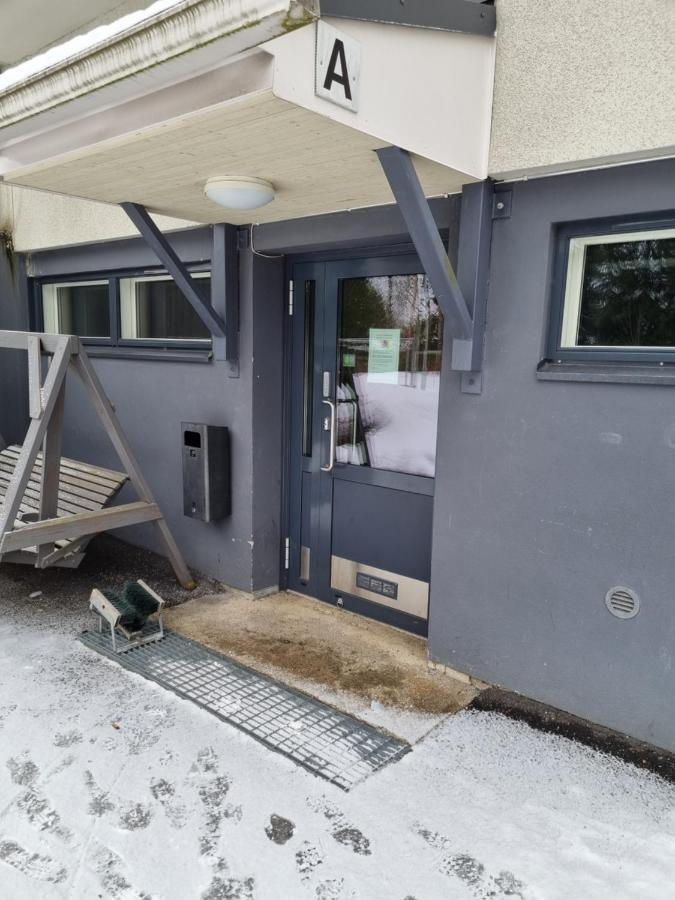 Valoisa Huoneisto Jossa Erinomaiset Vuoteet. Mikkeli Exterior foto